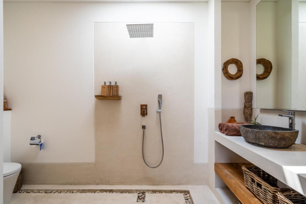 Flores Villa By Betterplace Canggu Εξωτερικό φωτογραφία